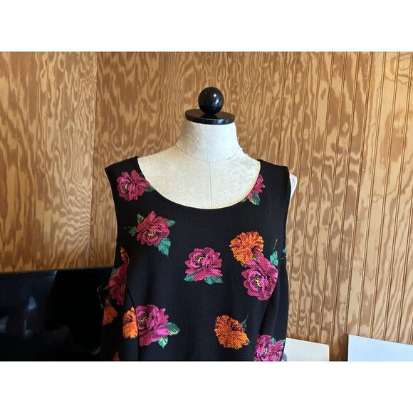 TORRID Women's 2 (2X) Floral Hi-low Ponte Peplum Sleeveless Floral Top Black - Picture 4 of 11